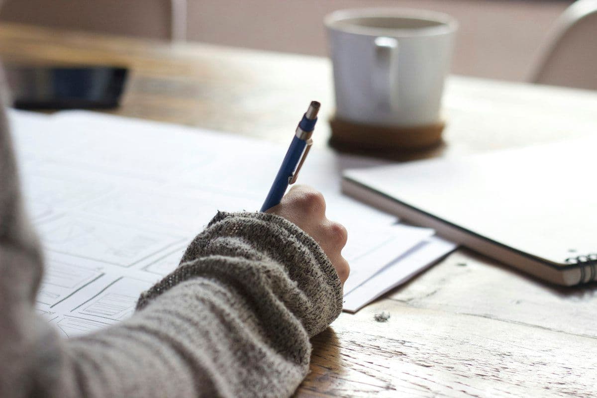 Inglés para reportes y reuniones de datos: lo que la entrevista no te enseña