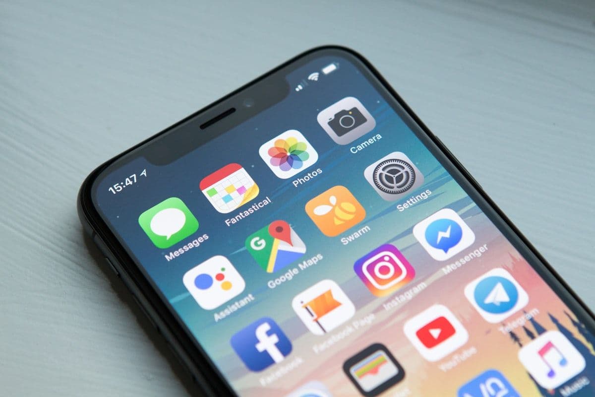 Apple lleva Claude y Gemini a iOS: qué cambia para los AI developers